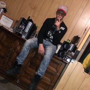 Meet your Posher, Thomas